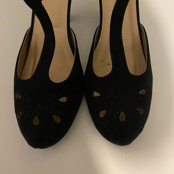 Modcloth Faux Suede T Strap Vintage Inspired Pin Up Cut Outs Heels Women's 13 - Picture 3 of 11